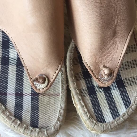 Burberry wedge sandals - Picture 3 of 6